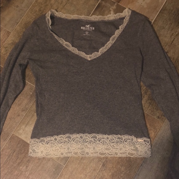 Hollister long sleeve - Picture 1 of 1